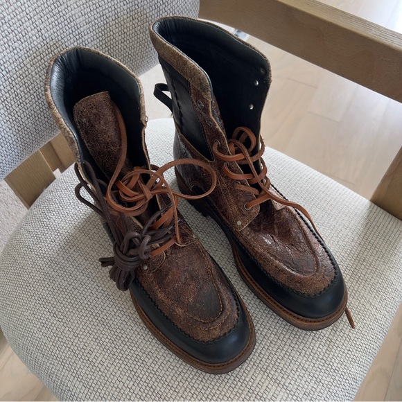 NWOB Free People We The Free Holland Mocc Toe Boots in Chestnut Crackle / Black - Picture 8 of 11